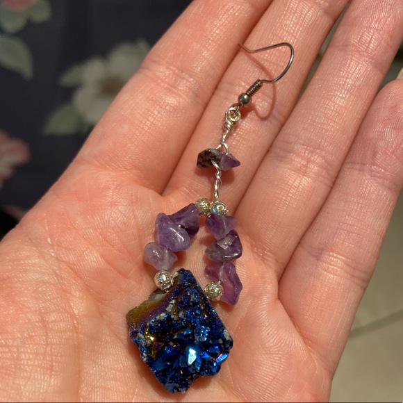 Handmade Crystal Earrings - Amethyst and Druzy - Picture 6 of 6